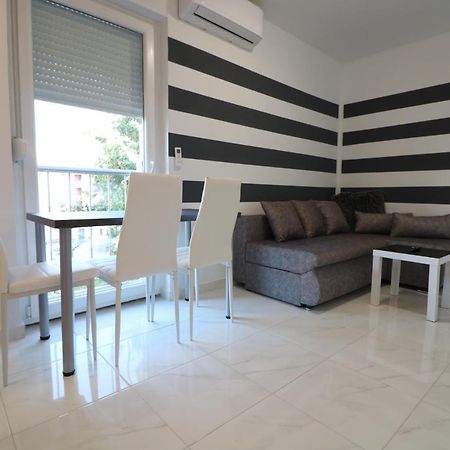 Appartement Sneky à Pula Extérieur photo